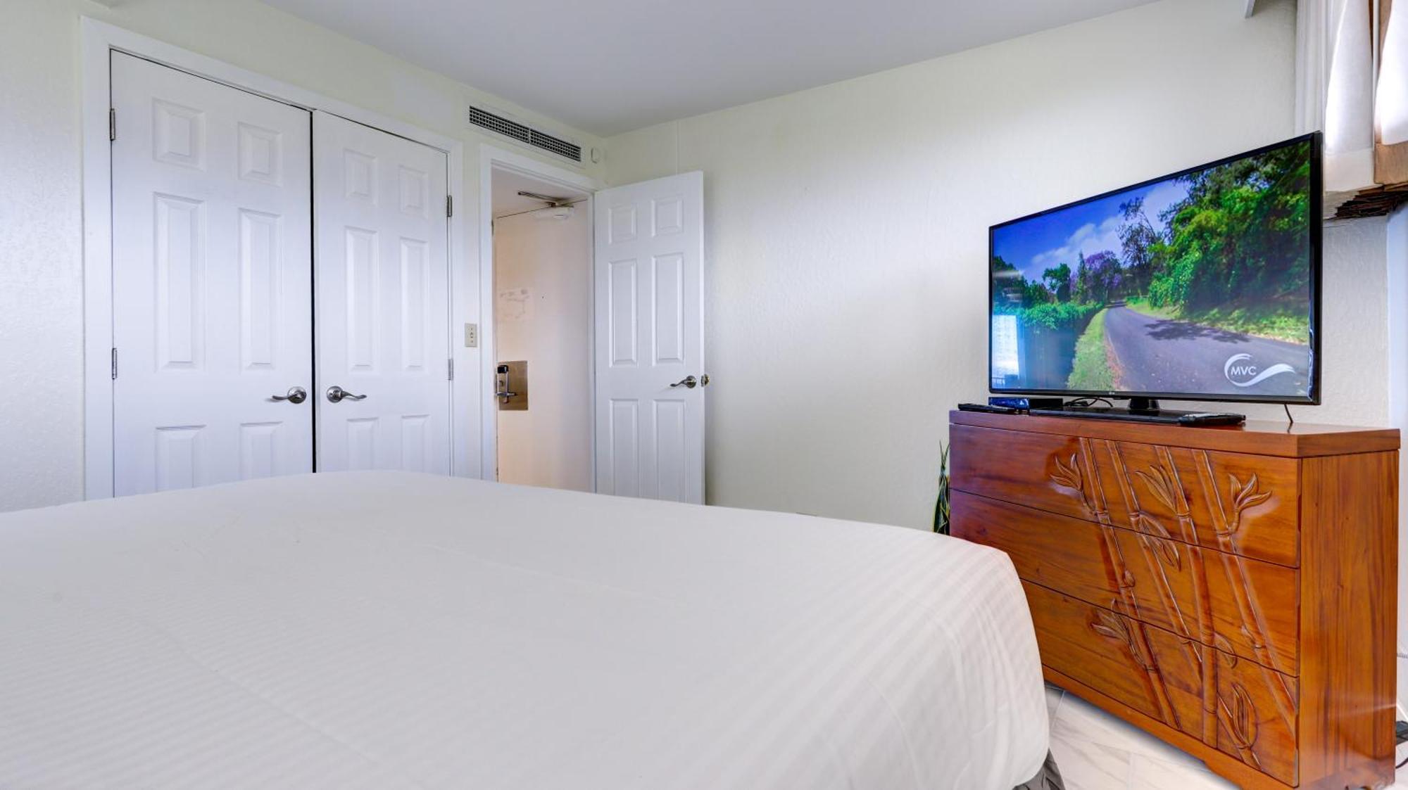Maui Westside Presents: Kaanapali Shores 733 Stunning Ocean Views New Listing Appartement *