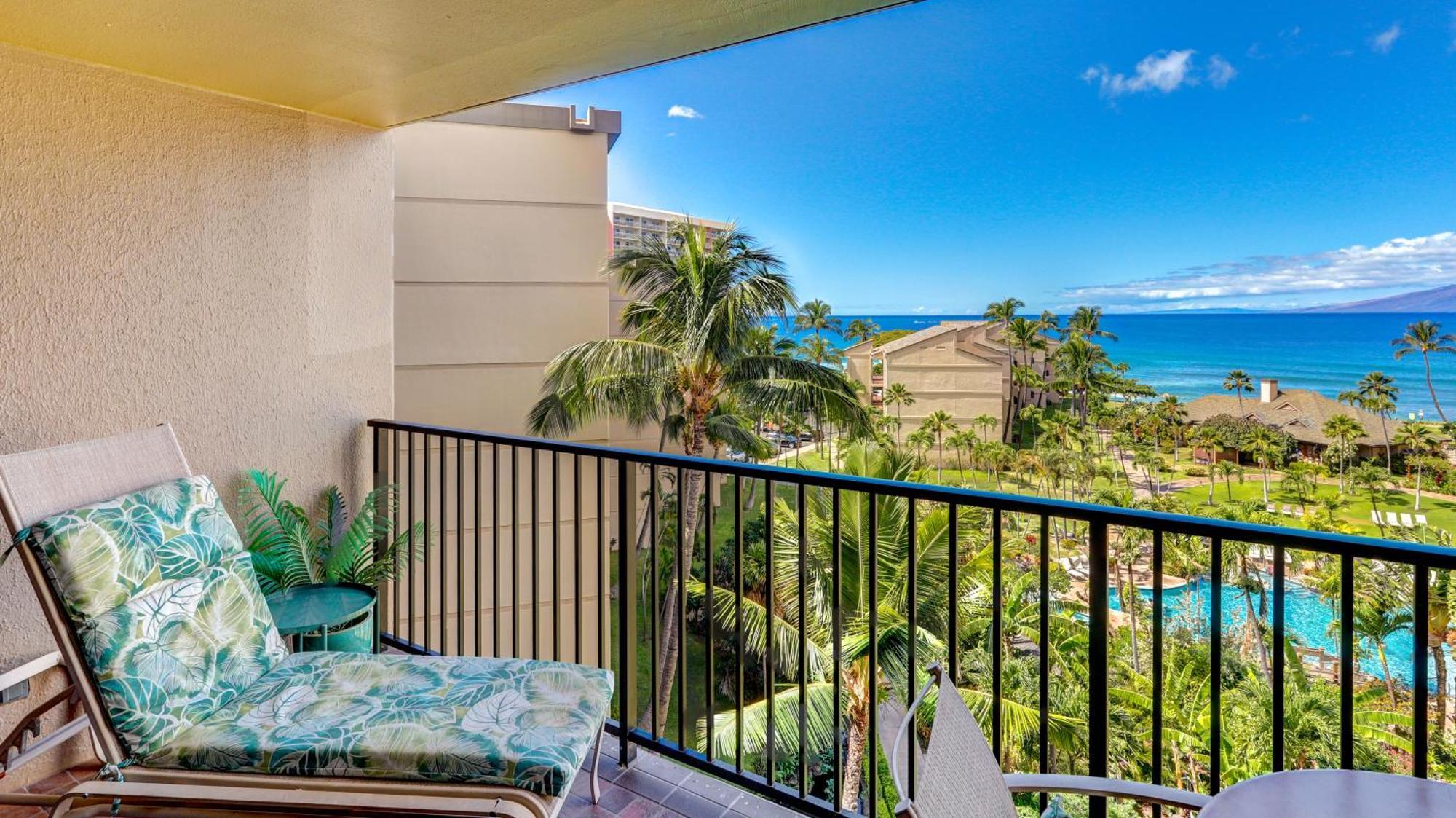 Maui Westside Presents: Kaanapali Shores 733 Stunning Ocean Views New Listing Appartement *